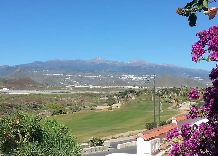 Colina Golf Excellent Holiday Home With Heated Pool